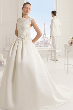 Halle Romantisches Bodenlanges Sittsames Brautkleid mit Applike - Bild 1