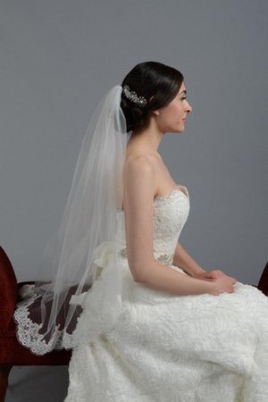 Trägerlos Ärmellos Normale Taille Bodenlanges Brautkleid mit Schleife - Bild 2