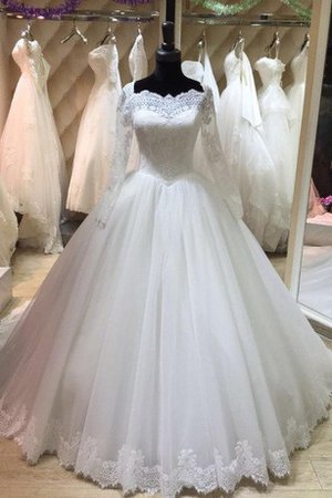 Plissiertes Bodenlanges Konservatives Brautkleid mit Bordüre mit Applike - Bild 1