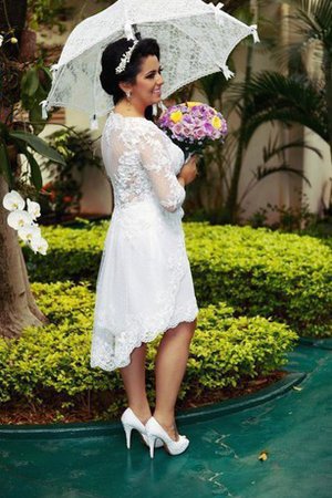 Zeitloses A-Line Plissiertes Sittsames Brautkleid mit V-Ausschnitt - Bild 1