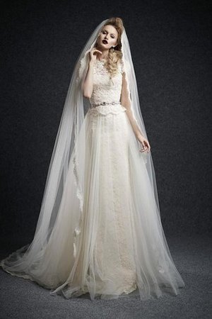 Spitze Juwel Ausschnitt Kurzes Brautkleid mit Gericht Schleppe mit Knöpfen - Bild 1