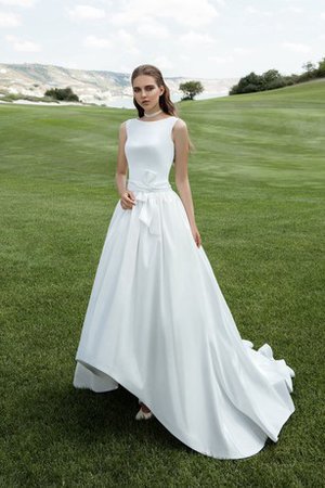 Klassisches Plissiertes Elegantes Legeres Brautkleid mit Schleife - Bild 1