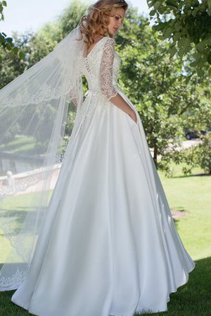 Ärmelloses Extravagantes Romantisches Brautkleid mit Applikation mit Halben Ärmeln - Bild 2