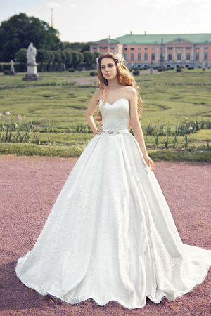A-Line Satin Ärmelloses Bodenlanges Brautkleid mit Sweep Zug - Bild 1