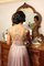 Kurze Ärmeln Etui Perlenbesetztes V-Ausschnitt Bodenlanges Brautjungfernkleid - Bild 2