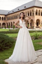 Tüll Empire V-Ausschnitt Ärmellos Brautkleid mit Applikation