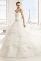 Spitze Sweep Zug Ausgefallenes Sittsames Brautkleid mit Mehrschichtigen Rüsche
