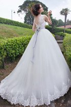 A-Line Normale Taille Juwel Ausschnitt Perlenbesetztes Bodenlanges Brautkleid