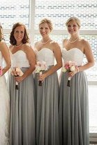 A-Line Ärmelloses V-Ausschnitt Bodenlanges Brautjungfernkleid aus Chiffon