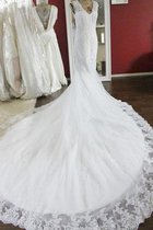 Perlenbesetztes Reißverschluss Bodenlanges Glamouröses Brautkleid mit Kapelle Schleppe