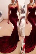 Herz-Ausschnitt Samt Normale Taille Meerjungfrau Saugfähig Abendkleid mit Rüschen