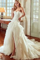 Gerüschtes Natürliche Taile Extravagantes Brautkleid mit Bordüre mit Rüschen