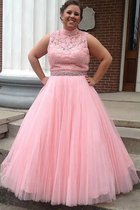 Normale Taille hoher Ausschnitt Duchesse-Linie Tüll Ärmelloses Ballkleid