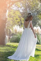 Plissiertes Ärmellos Tiefer V-Ausschnitt Brautkleid mit Bordüre aus Spitze