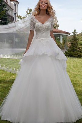 Outdoor Duchesse-Linie Normale Taille Brautkleid mit Bordüre mit Kurzen Ärmeln