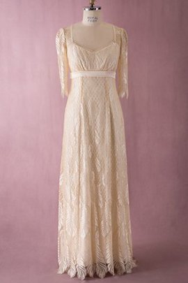 V-Ausschnitt Halbe Ärmeln Bodenlanges Informelles Brautkleid mit Bordüre