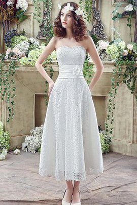 Outdoor Trägerloser Ausschnitt Halle Normale Taille Brautkleid mit Blume