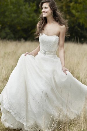 A-Line Sweep Zug Ärmelloses Sexy Brautkleid mit Herz-Ausschnitt