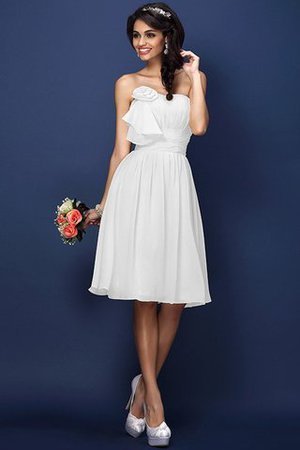 Normale Taille A-Linie Plissiertes Ärmelloses Brautjungfernkleid mit Blume - Bild 29