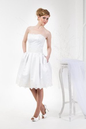 Spitze Plissiertes Reißverschluss Brautkleid mit Bordüre mit Herz-Ausschnitt - Bild 2