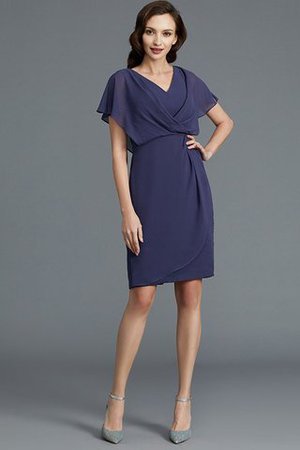 Kurze Ärmeln Enges Normale Taille Brautmutterkleid aus Chiffon mit V-Ausschnitt