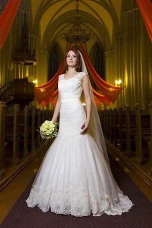 Meerjungfrau Stil Luxus Brautkleid mit Gekappten Ärmeln mit Rüschen - Bild 2