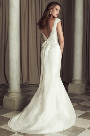 Spitze V-Ausschnitt Natürliche Taile Romantisches Brautkleid mit Blume - Bild 2