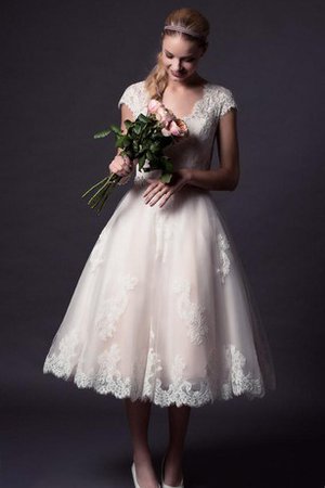 Spitze V-Ausschnitt Romantisches Brautkleid mit Gekappten Ärmeln mit Knöpfen - Bild 1