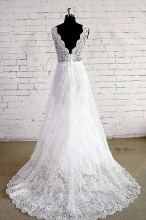 Gekerbter Ausschnitt Sweep Train Luxus Brautkleid aus Spitze ohne Ärmeln - Bild 2