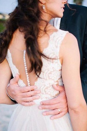 A-Line Ärmellos Bodenlanges Brautkleid mit Schaufel Ausschnitt aus Tüll - Bild 4