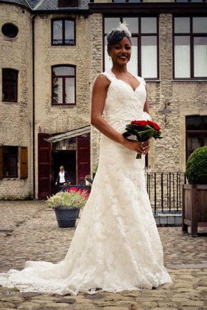 Meerjungfrau Stil Queen Anne Ärmellos Brautkleid mit Natürlicher Taille mit Bordüre - Bild 1