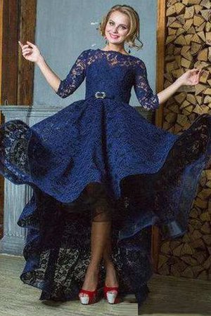 Spitze Schickes Wadenlanges Ballkleid mit 3/4 Länge Ärmeln mit Schmetterlingsknoten - Bild 1