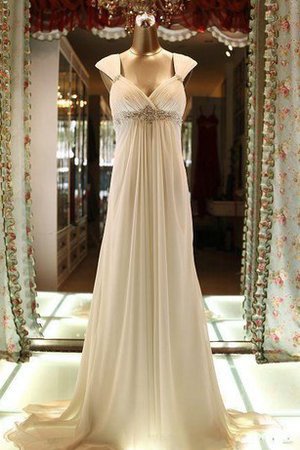 Zeitloses Queen Anne Perlenbesetztes Brautkleid mit Gekappten Ärmeln mit Bordüre