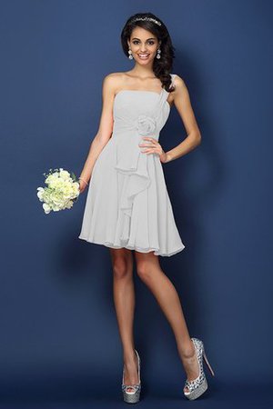 Ein Schulterfreies Trägerlos Mini Brautjungfernkleid aus Chiffon mit Blume - Bild 19