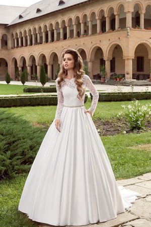 Plissiertes Satin Bateau Romantisches Bodenlanges Brautkleid