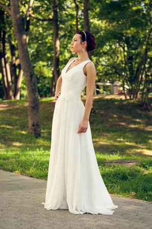 A-Line V-Ausschnitt Natürliche Taile Schlichtes Brautkleid mit Blume - Bild 2