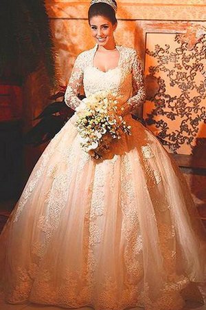 Spitze Duchesse-Linie Extravagantes Brautkleid mit Knöpfen mit Applike - Bild 2