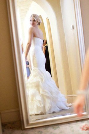 Herz-Ausschnitt Satin Ärmellos Brautkleid mit Rüschen mit Gericht Schleppe - Bild 2