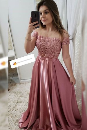 Schulterfreier Ausschnitt Prinzessin A-Linie Fabelhaft Abendkleid mit Applike aus Satin