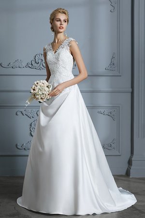 A-Linie Satin Prinzessin Normale Taille Glamourös Brautkleid mit Applikation - Bild 6