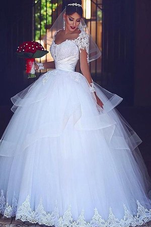 Fabelhaft Langärmeliges Natürliche Taile Bodenlanges Brautkleid aus Tüll mit Bordüre