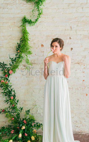 A-Line Ärmelloses Bodenlanges Brautkleid mit Herz-Ausschnitt mit Reißverschluss
